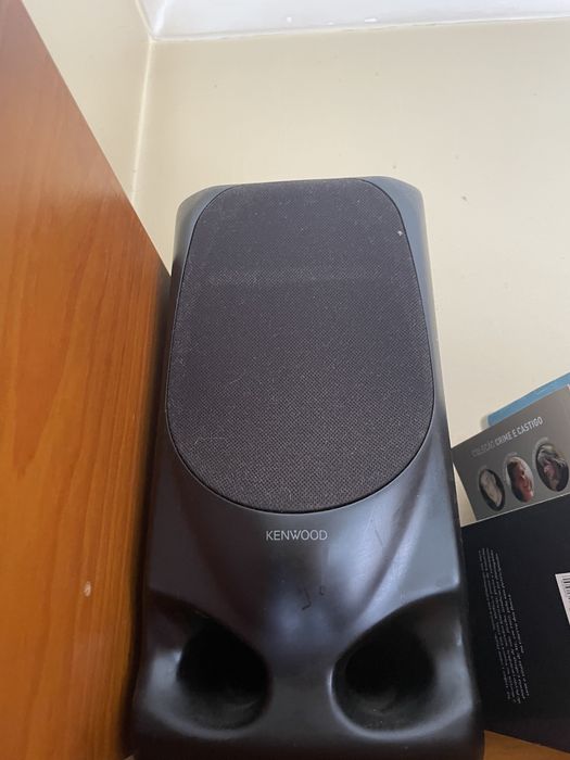 Conjunto de 2 leitores e 2 colunas Kenwood