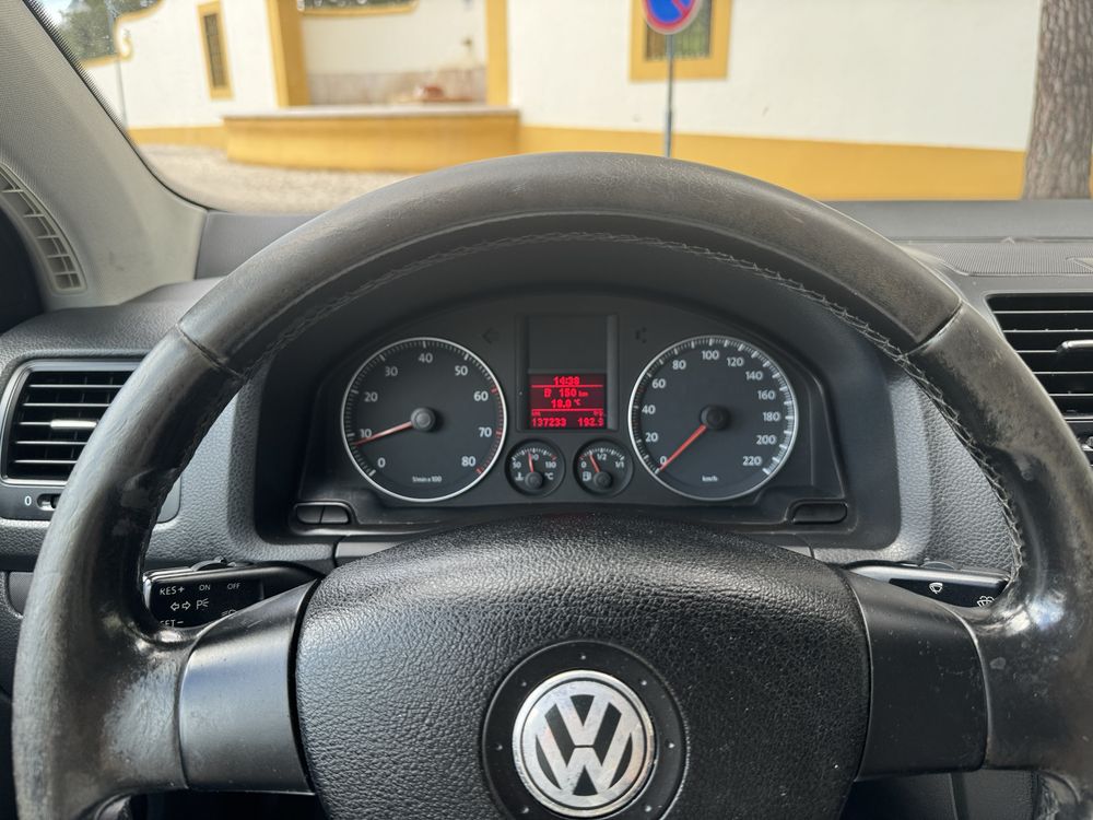 Vw golf V com 137.000 klm