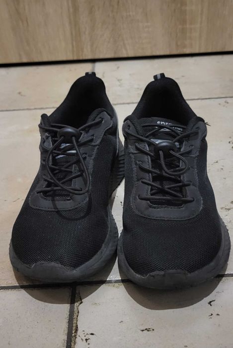 Buty sportowe rozm.33