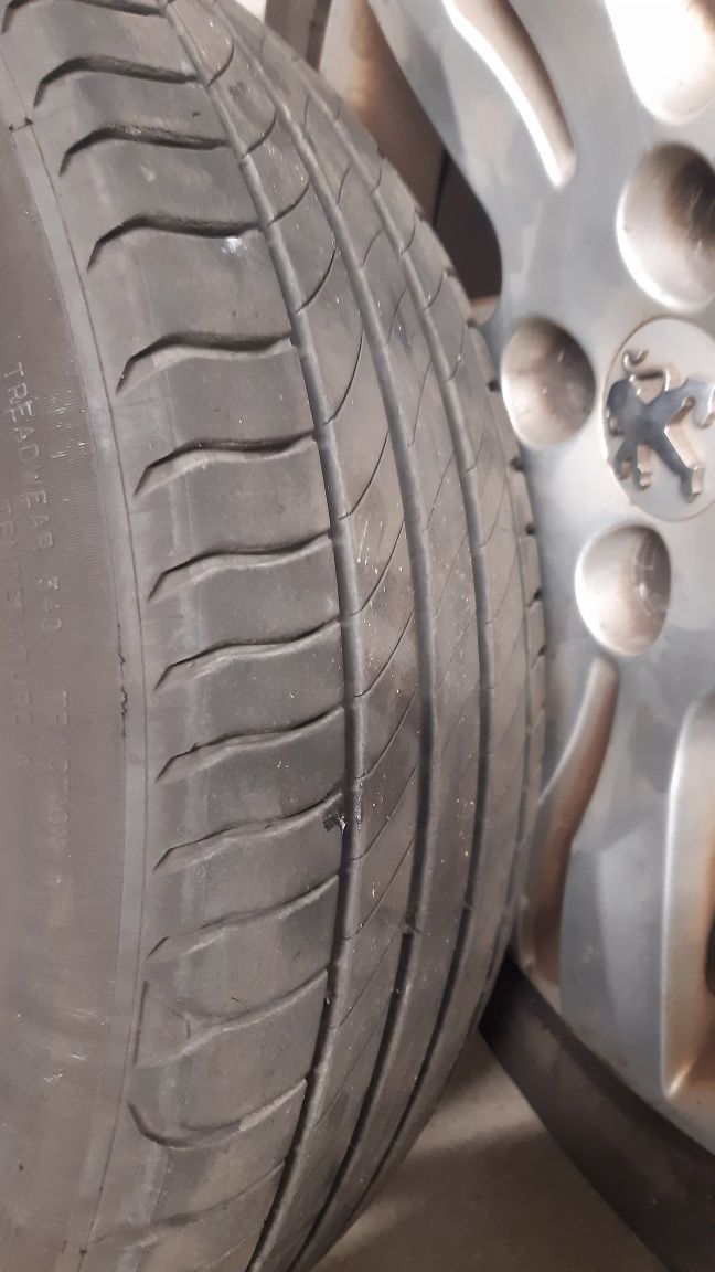 Sprzedam 4 opony Michelin 215/50R17
