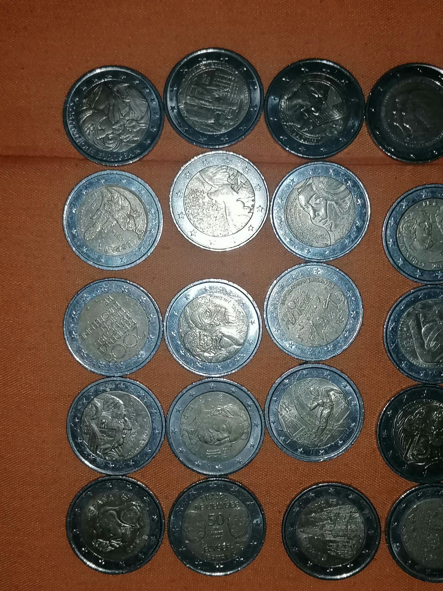 Várias moedas 2€ comemorativas