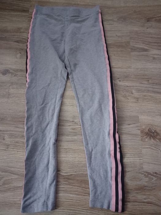 Nowe legginsy dziewczęce rozm.146/152