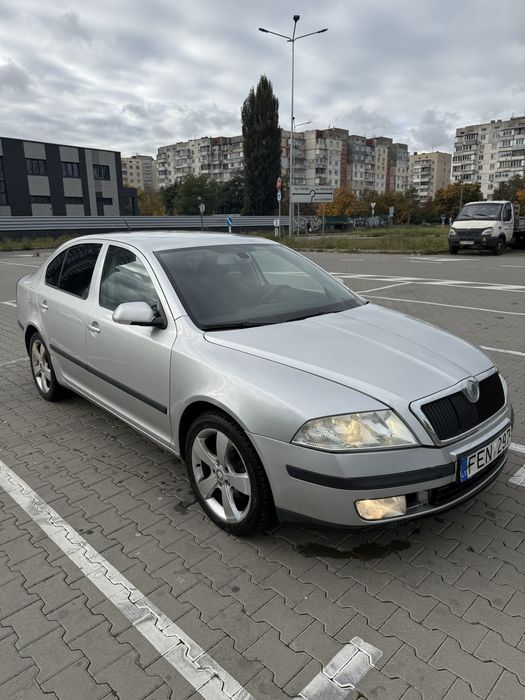 Продам шкоду 2.0дізель 6ступка гарний стан