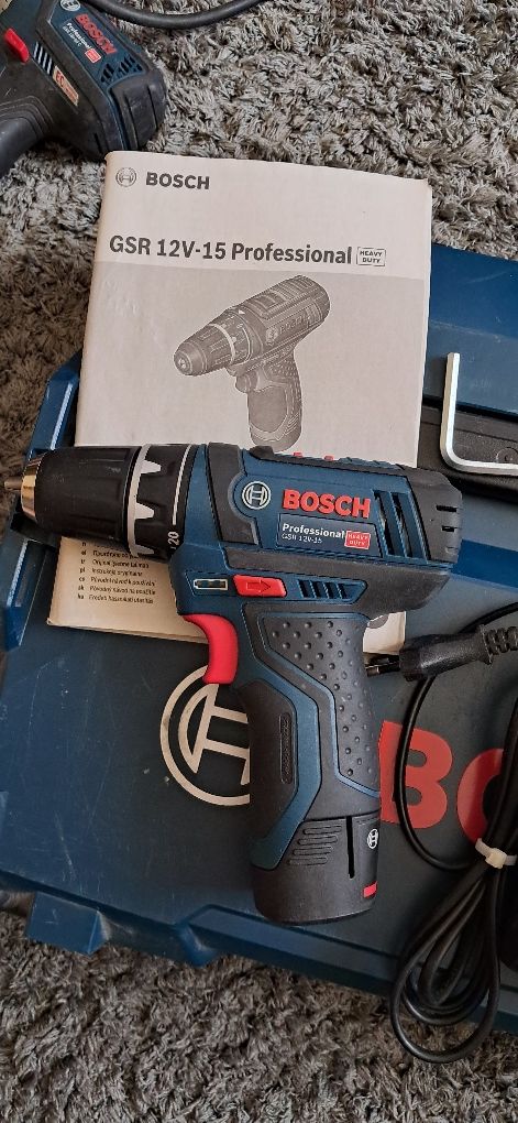 BOSCH GSR V12-15 +gba12v 2.0ah +gal 12v-40 Новий з Європи