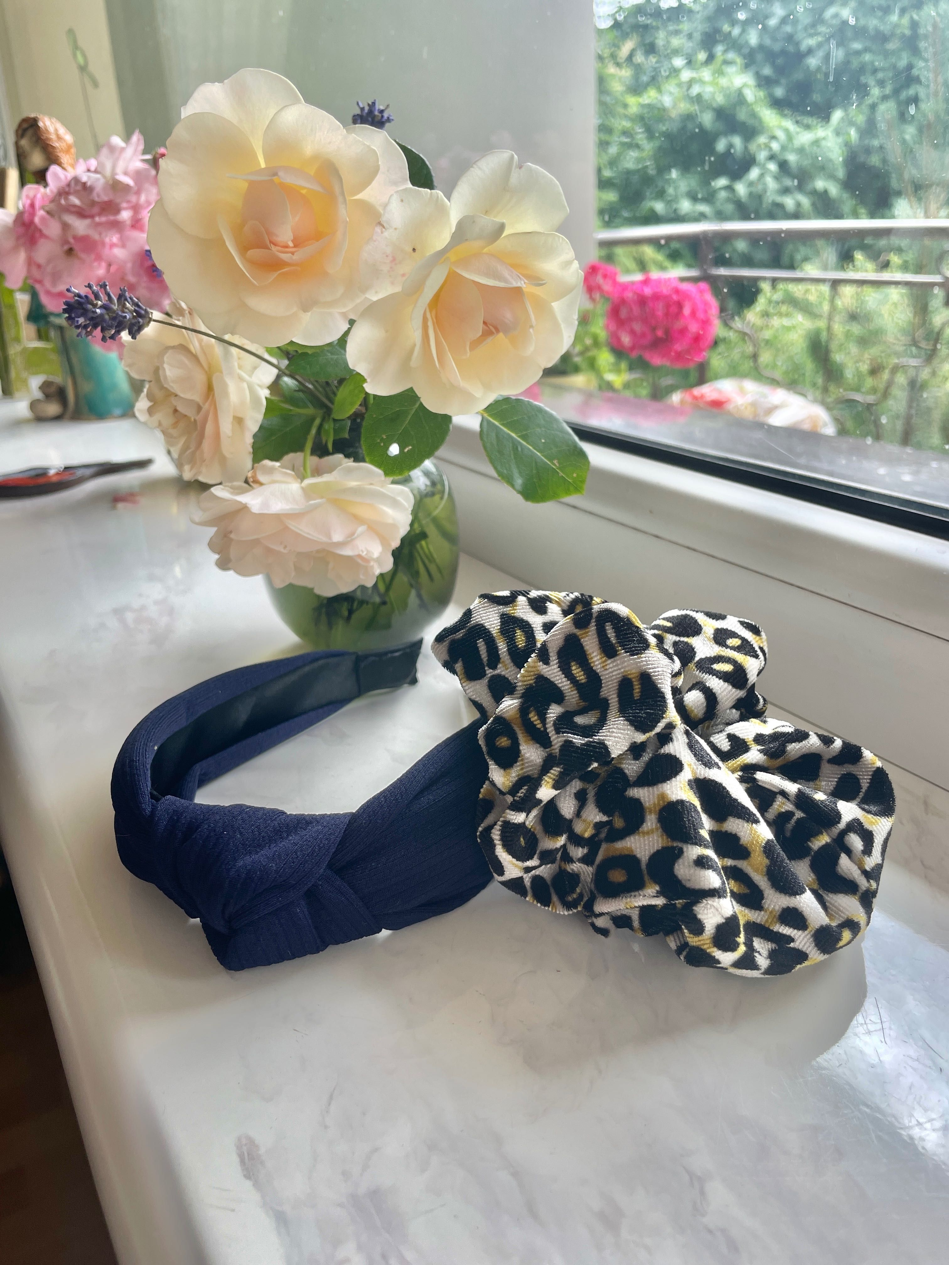 Akcesoria do włosów opaska scrunchie panterka zwierzęcy wzór