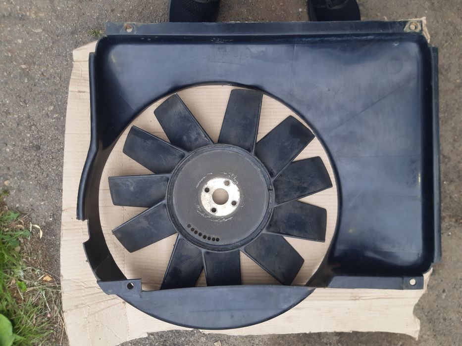 Продам диффузор радиатора ГАЗ 405