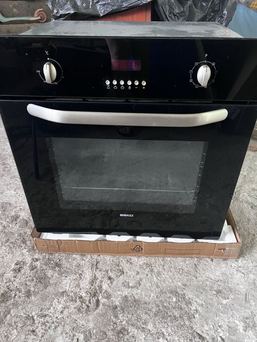 Духовка Beko