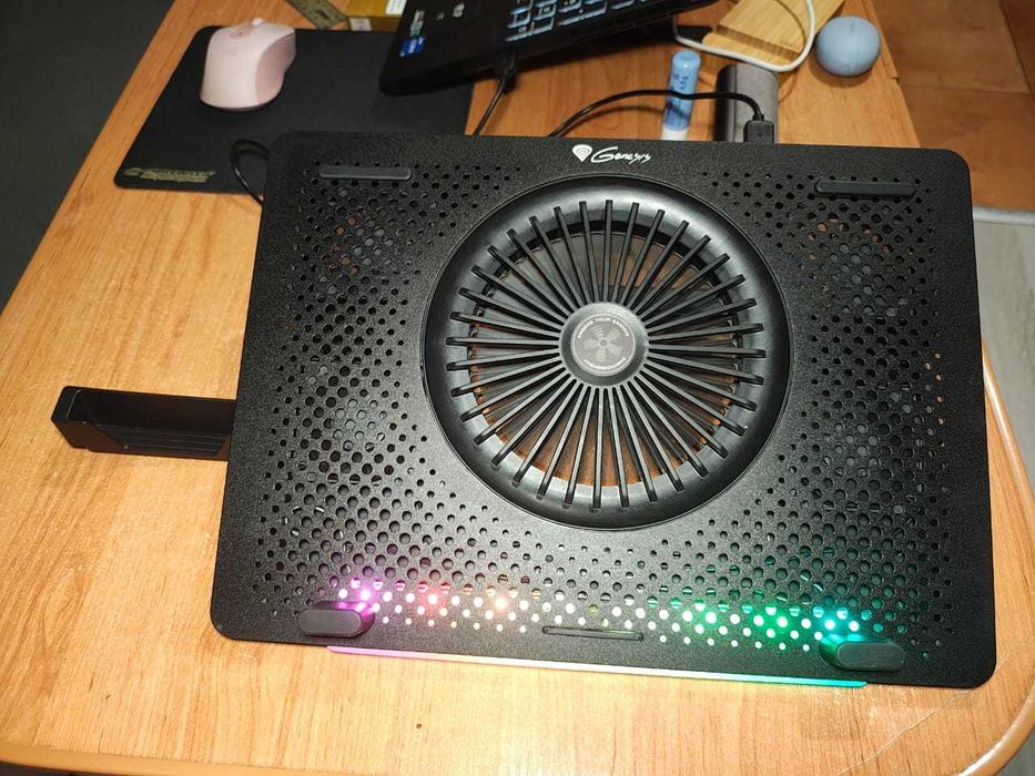 Podstawka pod laptopa