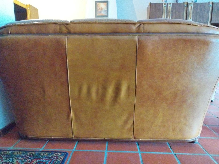 Sofá cama (3 lugares) + 2 poltronas individuais