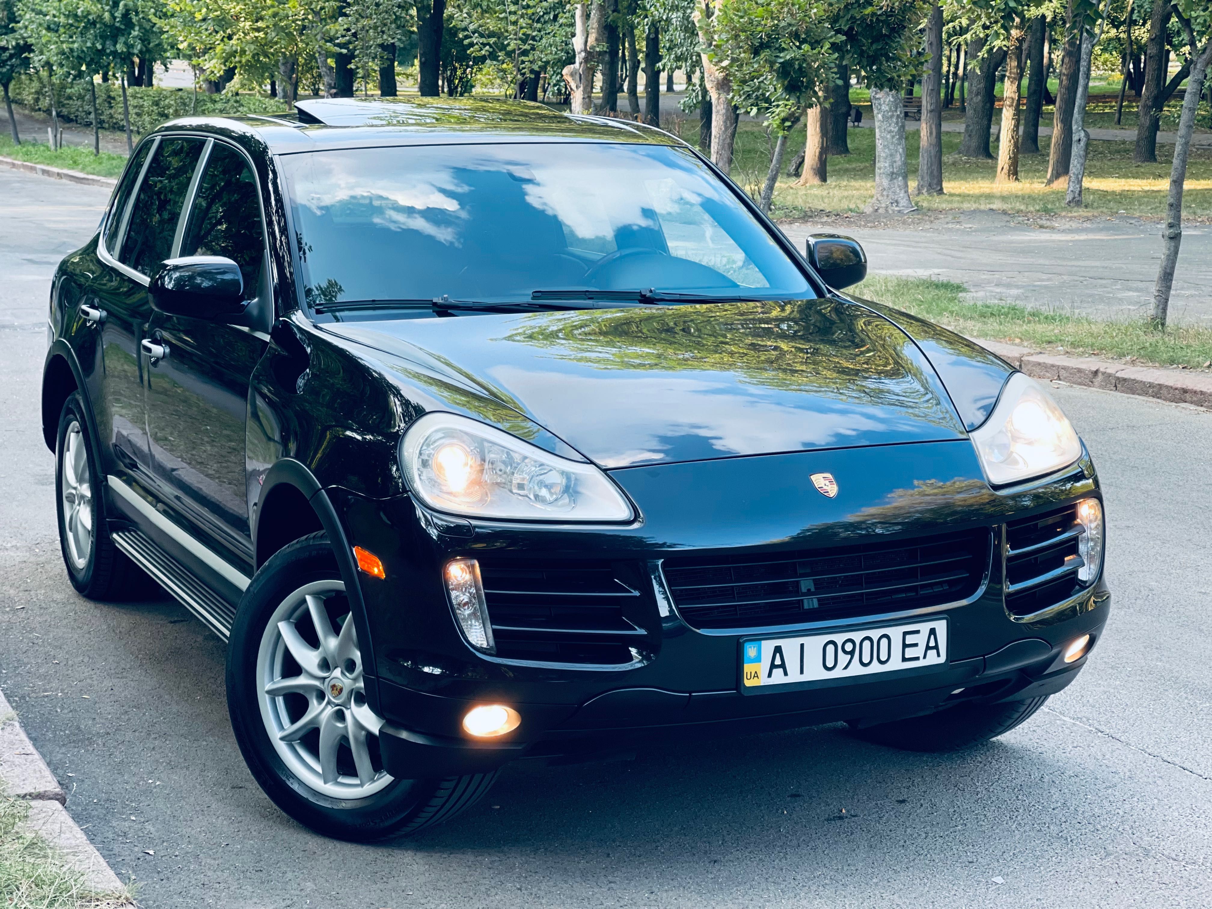 Porsche Cayenne 93т.км. Без подкрасов. Идеальный.