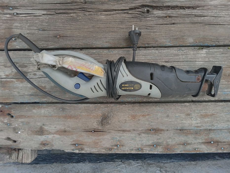 Сабельная шабельна пила Einhell LE-FS 600 sb