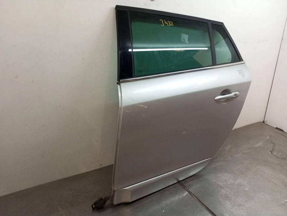 Porta trás esquerda RENAULT Megane III Grandtour (KZ0/1)