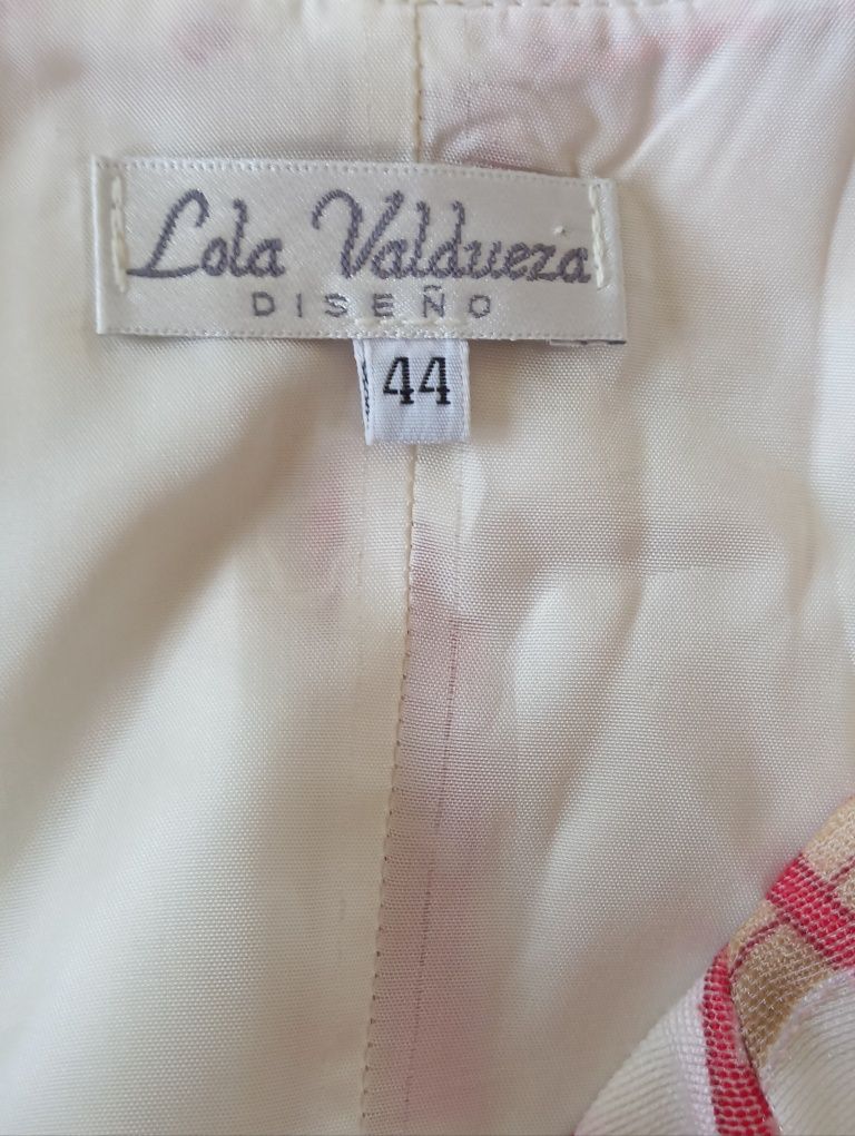 Top muito elegante 44, mas veste 40/42