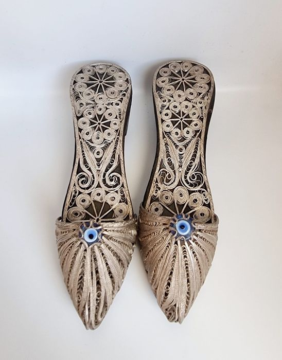 Srebrzone pantofle Plater, drewno, szkło oko proroka