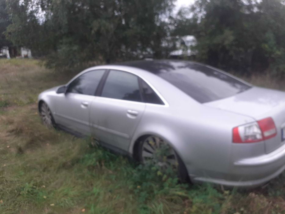 AUDI A8 D3 - Uszkodzona