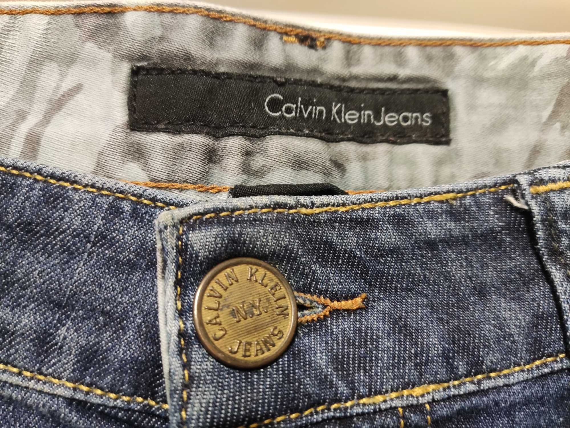 Granatowe jeansy Calvin Klein , nowe, nieużywane, atrakcyjna cena