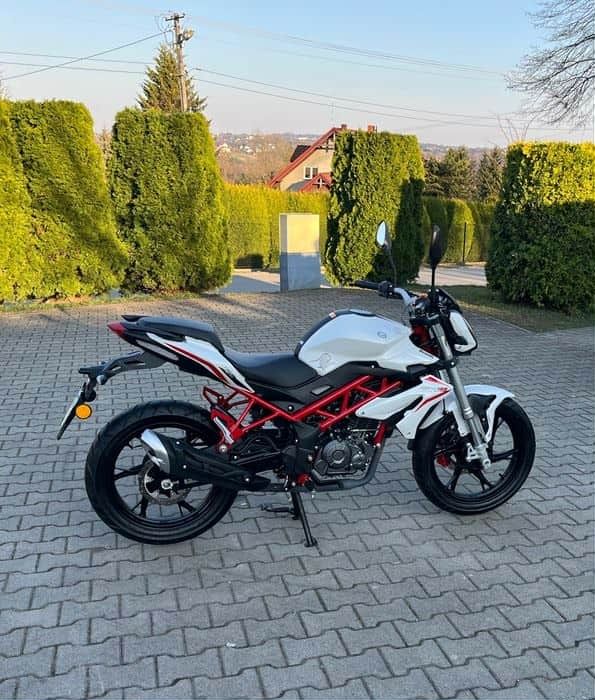 Motor benelli 125