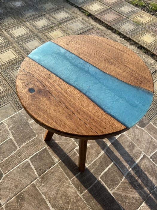 Журнальний стіл з дуба та епоксидної смоли | Epoxy river table