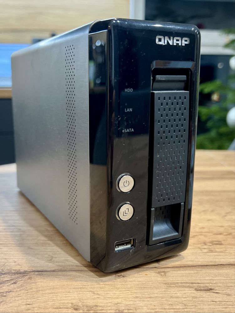 Qnap TS-121 + Hdd Wd Red 1Gb