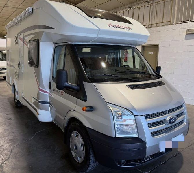 Challenger genesis 52  5 lugares Cama feita