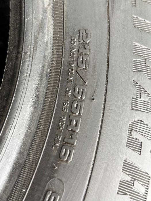 Комплект зимових шин  GOOD YEAR ULTRAGRIP ICE 2