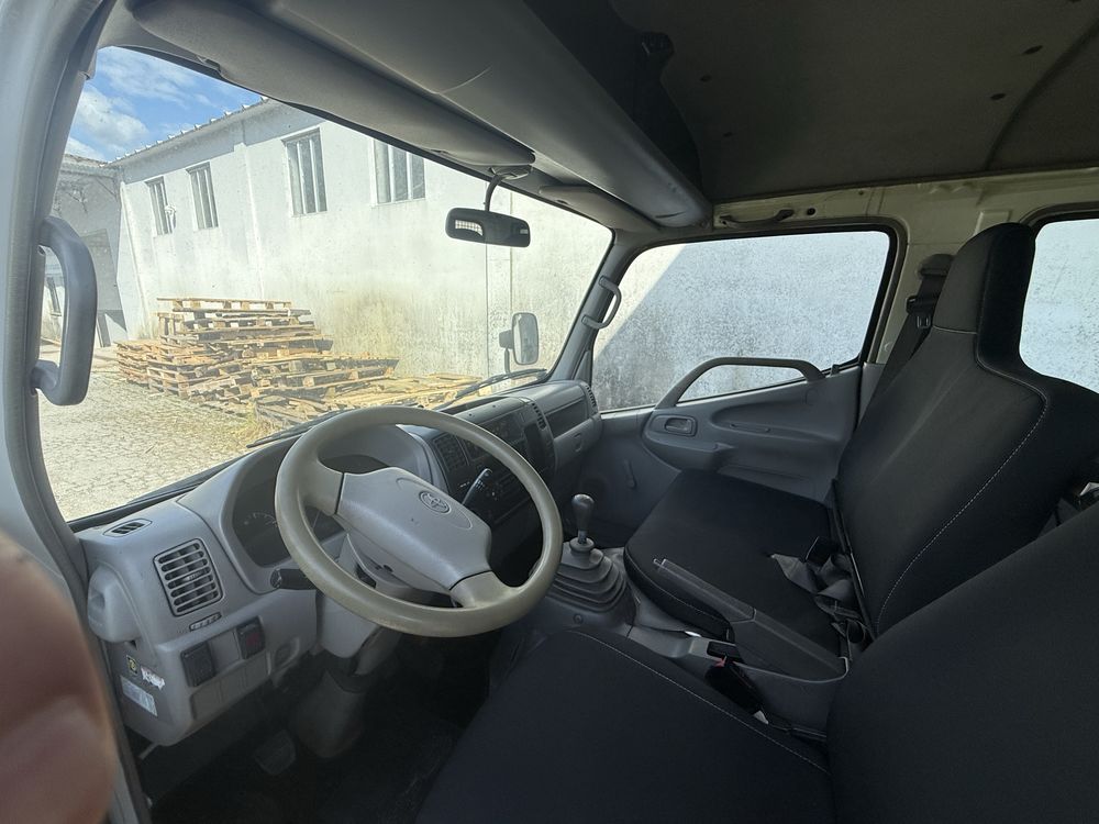 Toyota dyna basculante