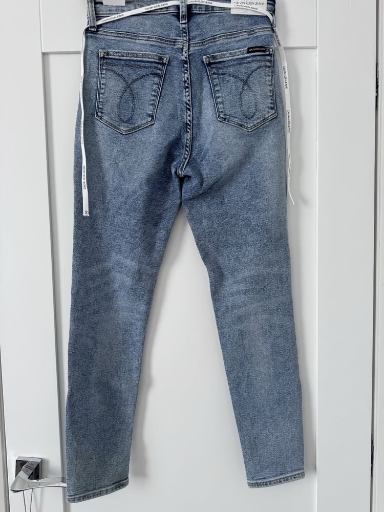 Джинсы Calvin Klein Jeans