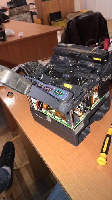 Ремонт зварювальних апаратів для оптики, рефлектометрів та іншого.