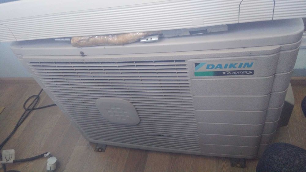 Кондиціонер для серверної Daikin 3.5Kw с зимовим комплектом.