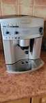Ekspres do kawy delonghi magnifica
