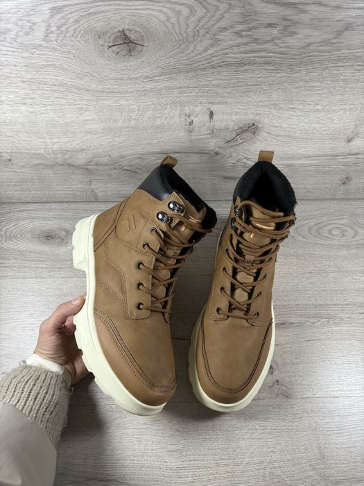 Fila утеплені ботінки чоловічі 43 розмір