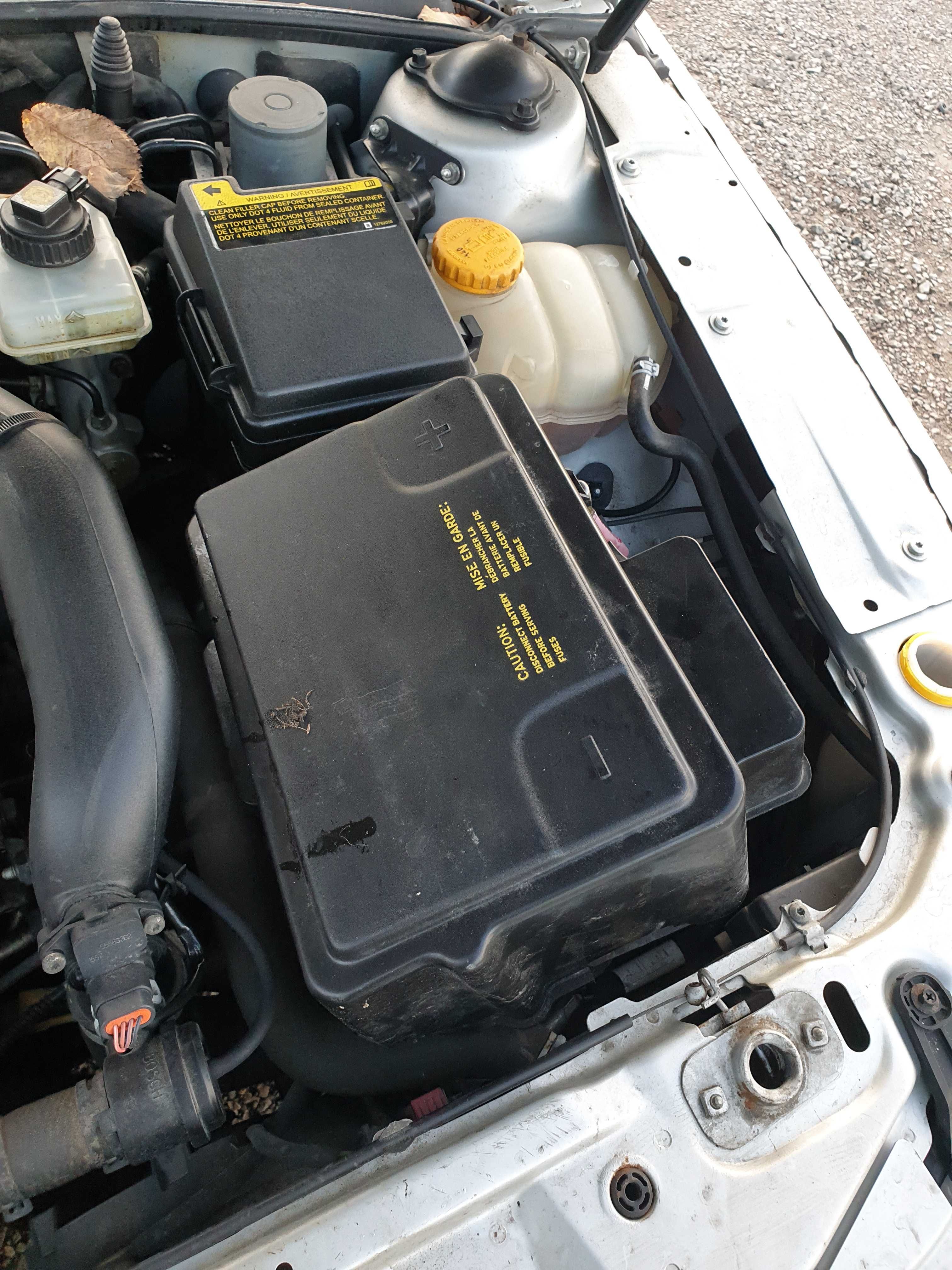 osłona akumulatora saab 95  2007 rok