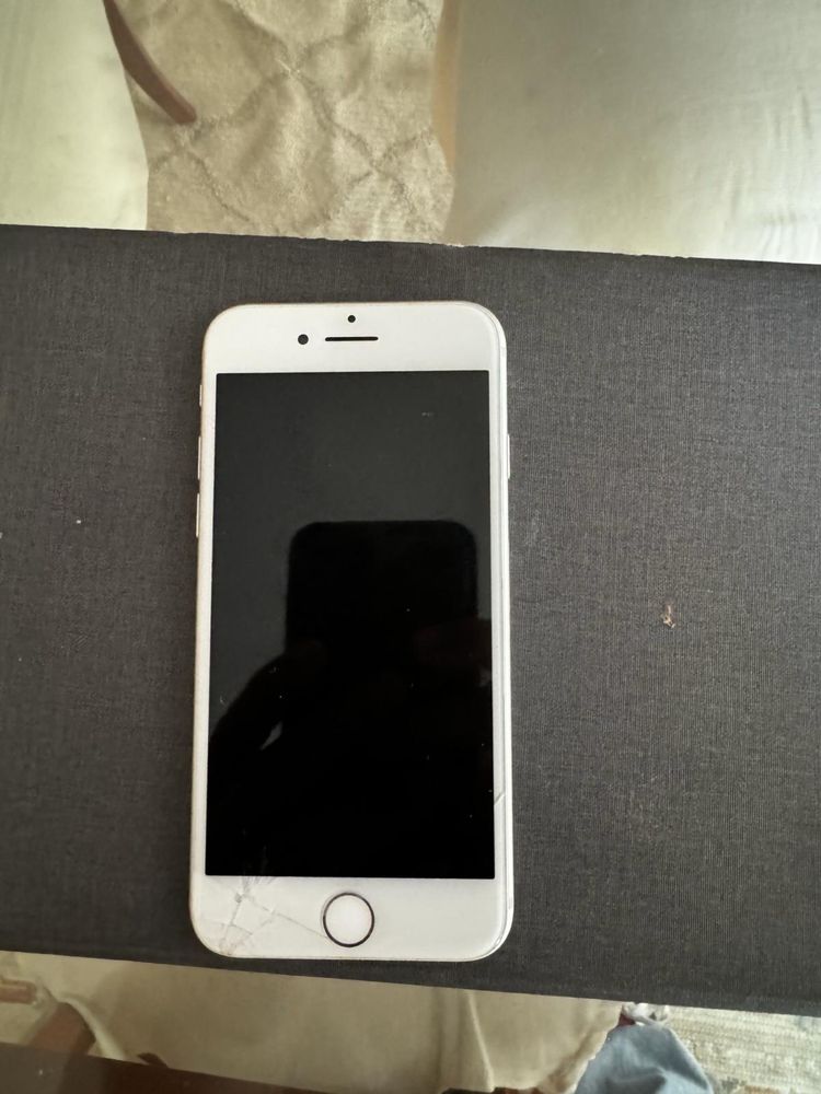 Iphone 8 64gb tela quebrada