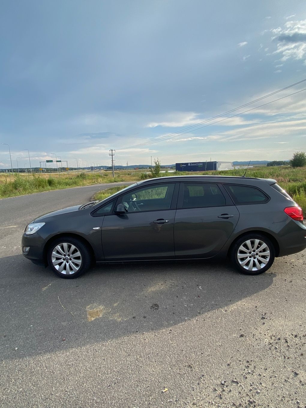 Opel Astra Opel Astra 1.4 140 KM Sports Tourer + LPG | 2011 | Zadbany |