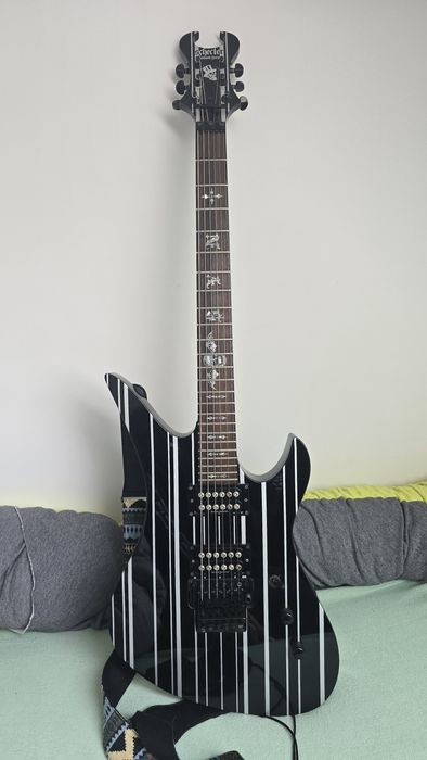 Gitara Schecter Synyster Gates Standard Gloss Seymour Duncan humbucker