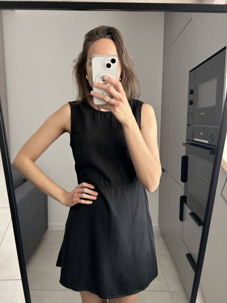 Sukienka mała czarna krótka pull&bear