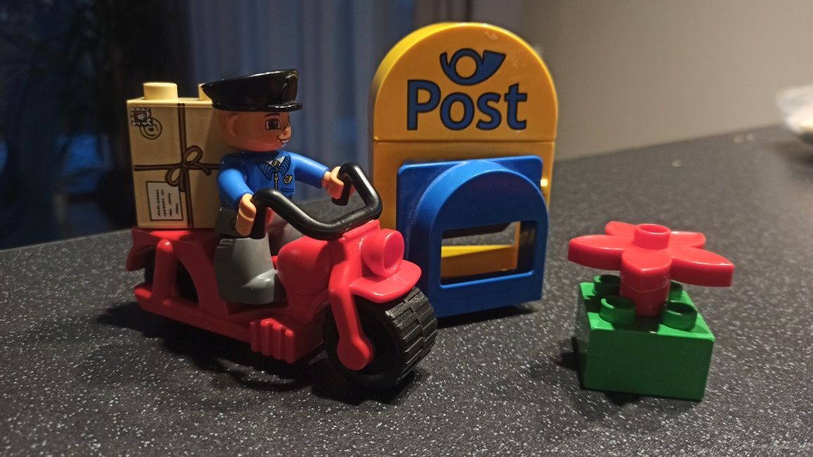 LEGO Duplo poczta listonosz paczka