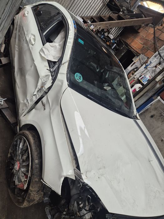 Vendo mercedes a45 salvado