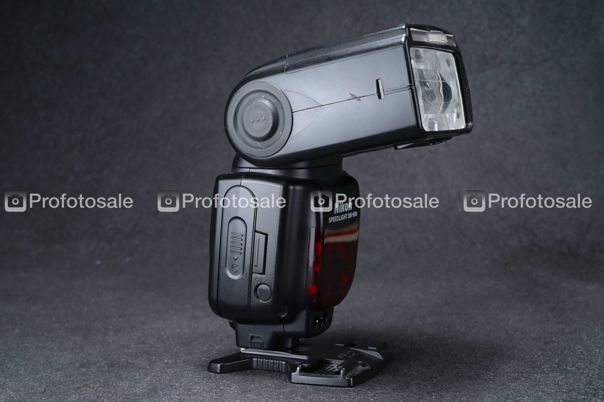 Спалах Nikon SB-900
