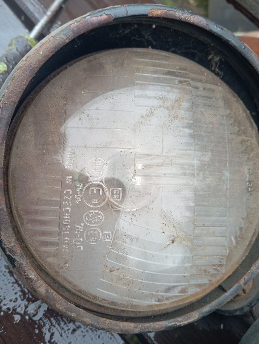 Reflektor przedni zetor