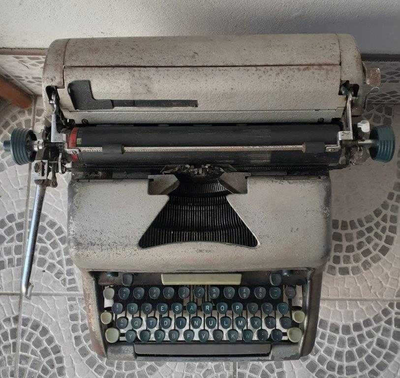MAQUJINA DE ESCREVER, SMITH CORONA