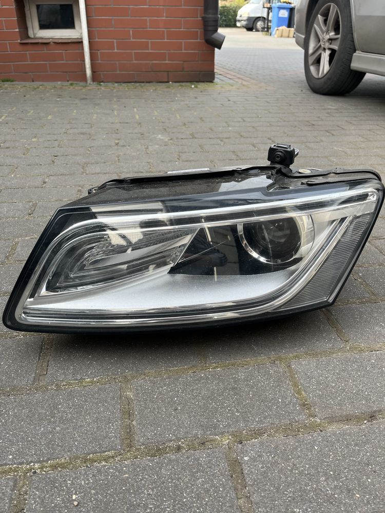 Lampa lewa q5 8r