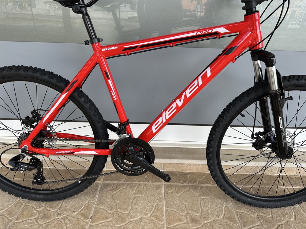 Bicicleta de montanha - nova
