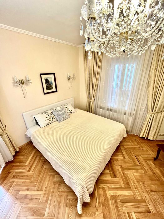 Апартаменти з видом на Майдан Хрещатик Центр Парковка