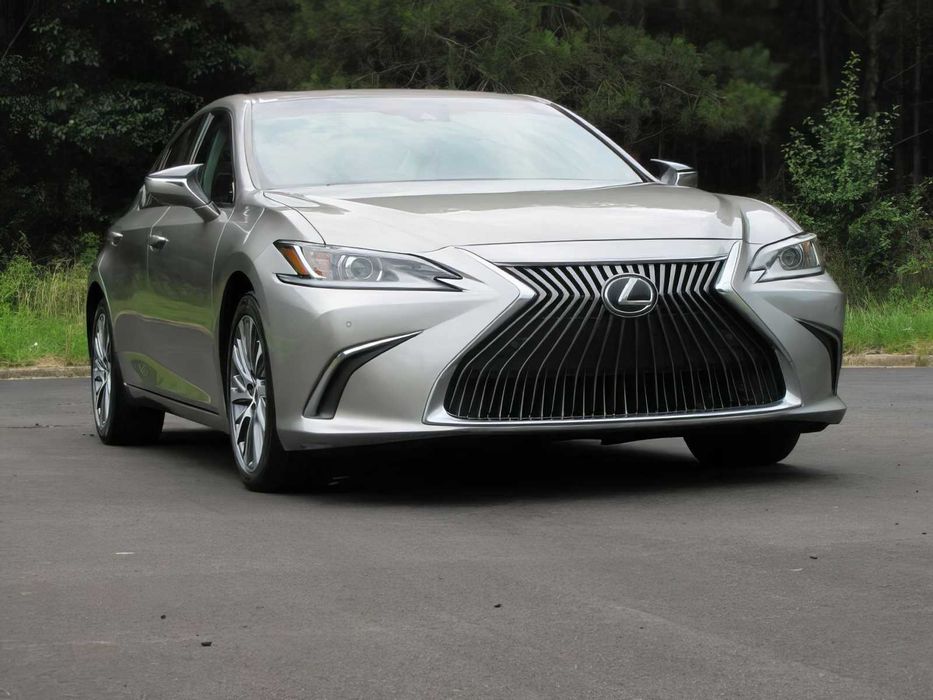 Lexus ES 350      2019