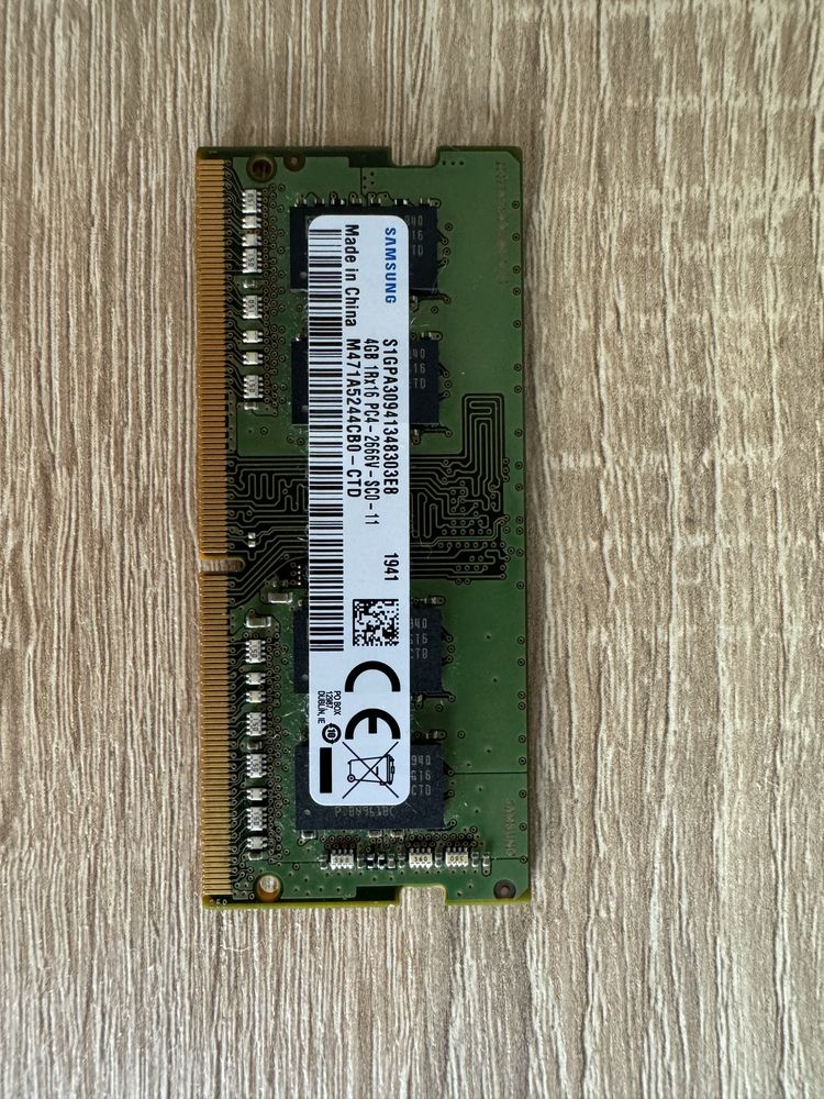 Pamięć RAM DDR4 Samsung M471A5244CB0-CTD 4GB SO-DIMM