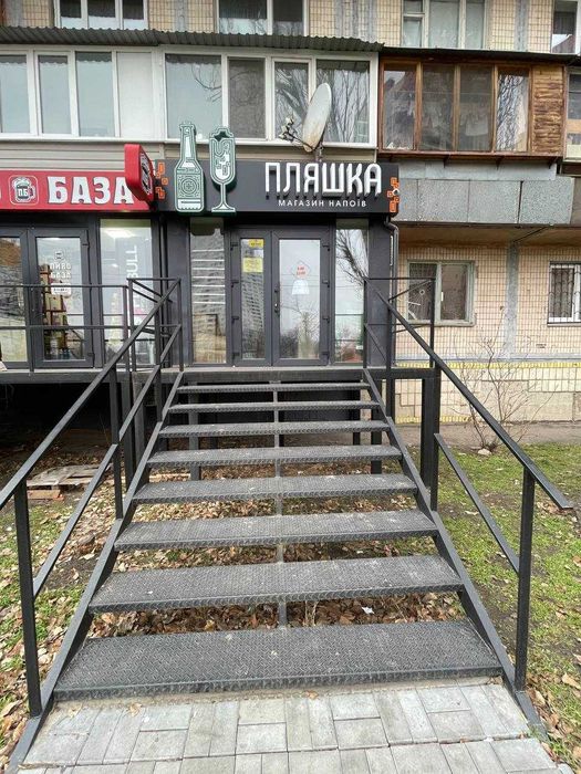 Здам Фасад 25 м2 біля АТБ/Лікарня /Фора П. Тичини Березняки з ремонтом