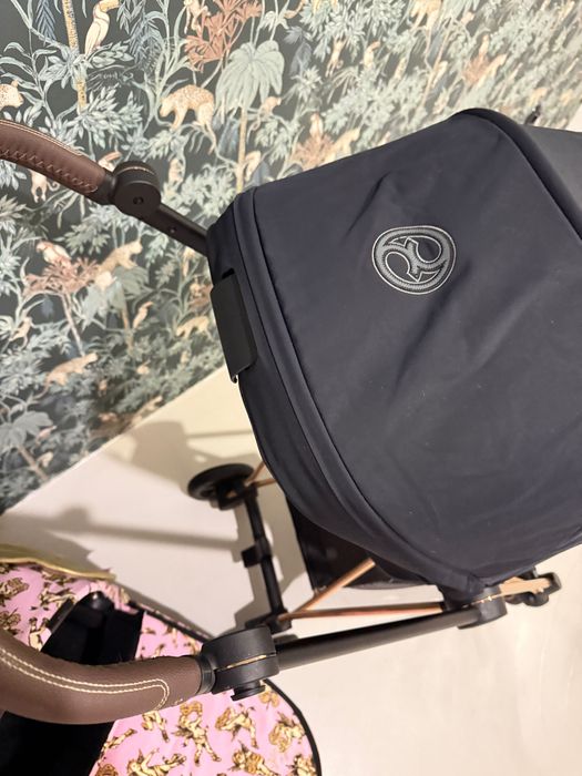 Cybex Mios 3.0 Rose Gold z tapicerką Sepia Black i dodatkami