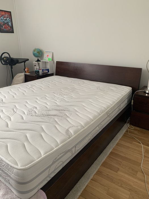 Cama da Cerne em Madeira Maciça