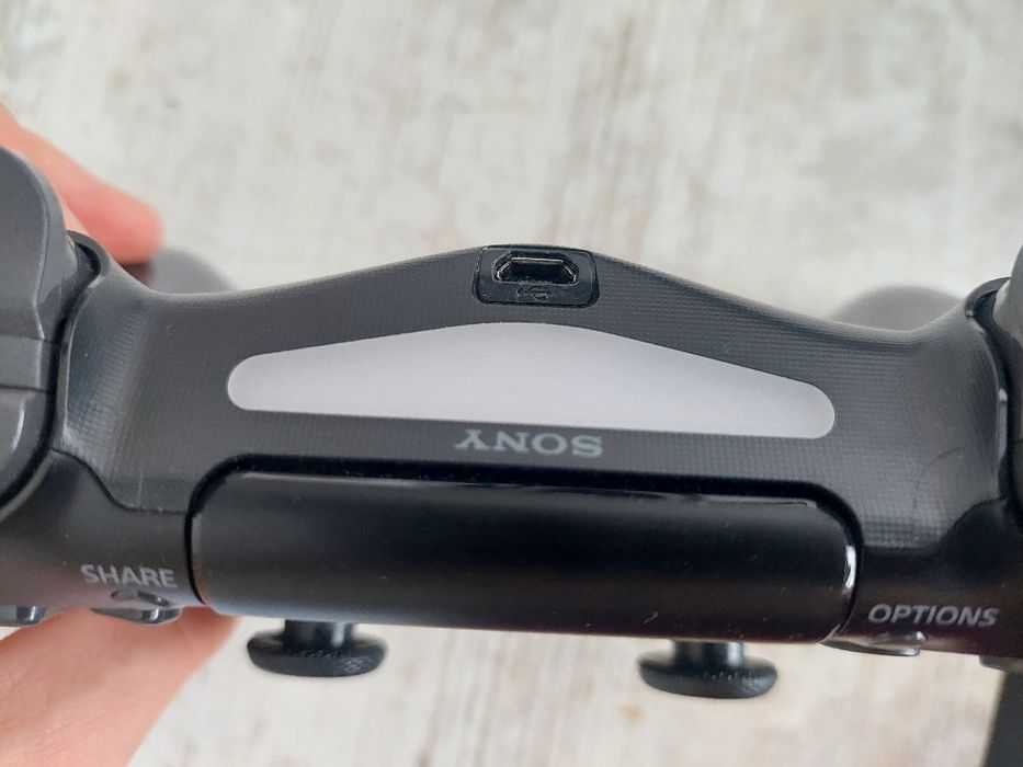 Продам Ps 4 Pro друга ревізія